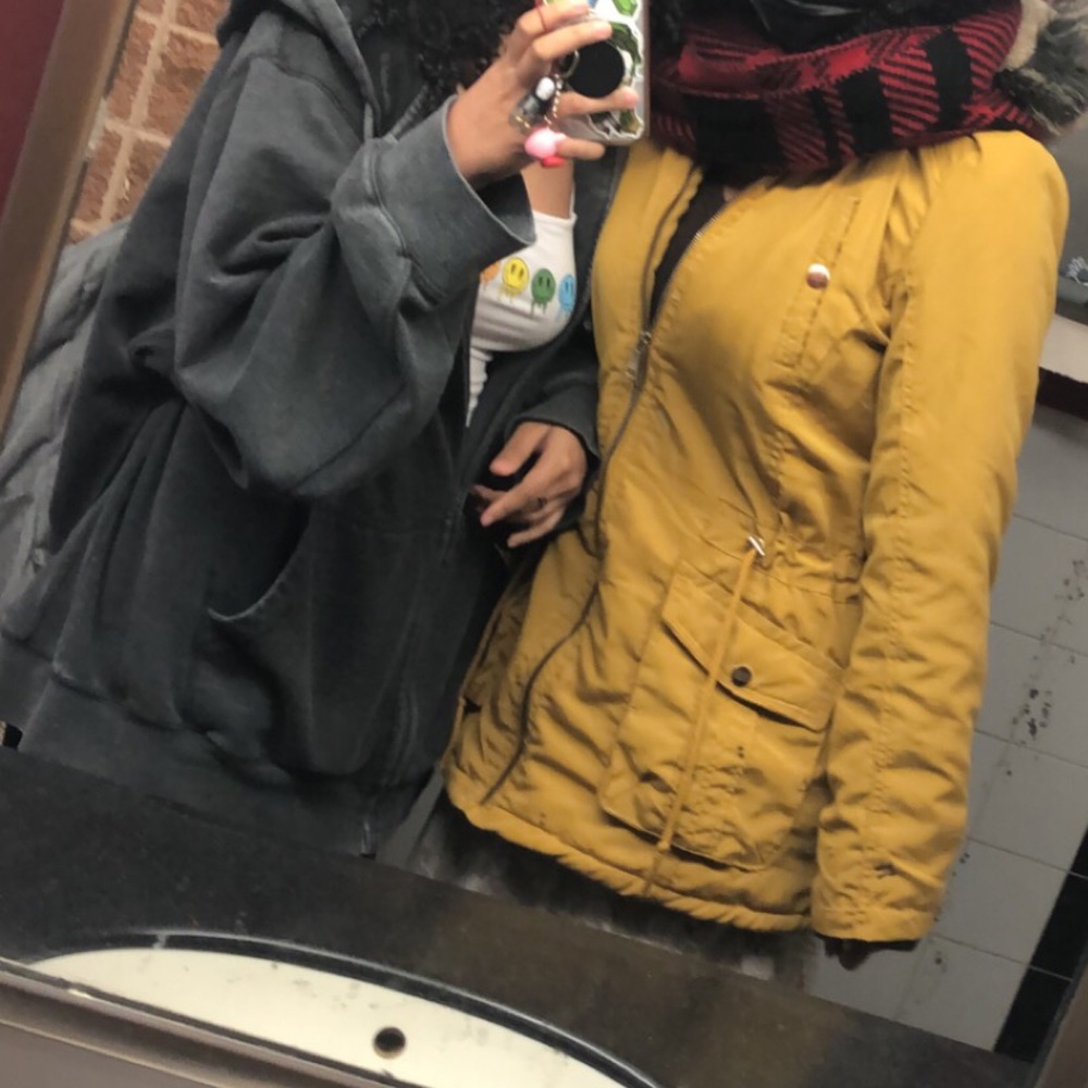 Meet your Posher, Eyulia